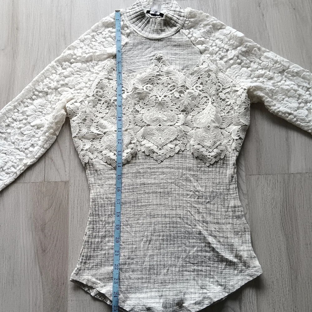 Venus Lace Long-Sleeve Mock Neck Ribbed Knit Top Ivory Ecru Grey Sheer Medium